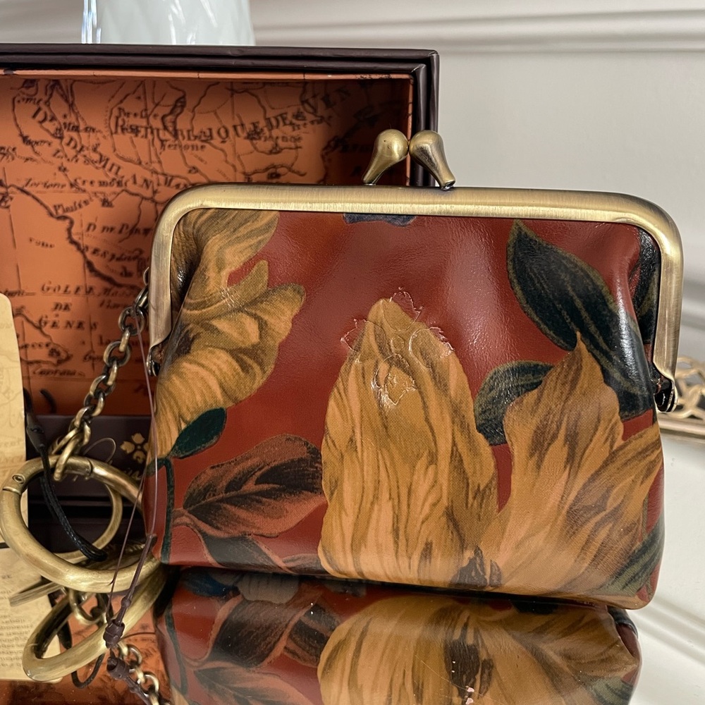 Patricia Nash Kiss Lock Coin Pouch-New in Box - Picture 2 of 6